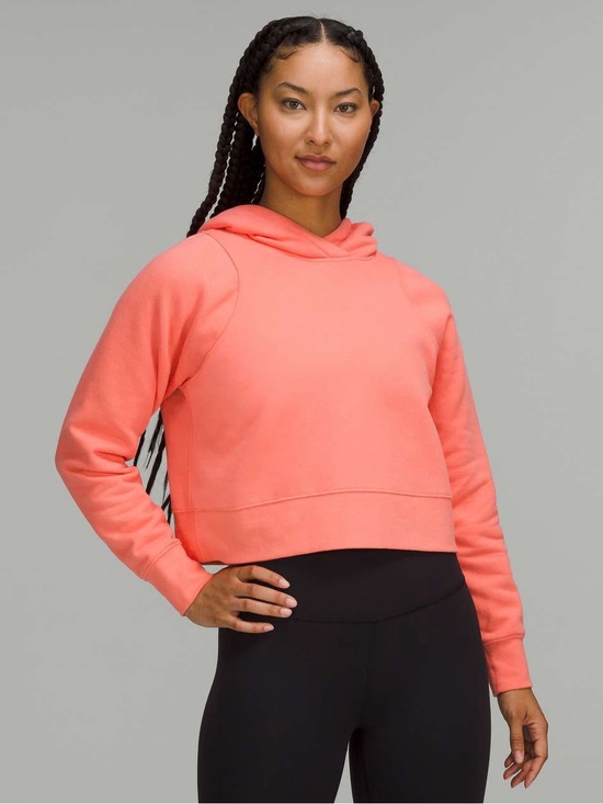 lululemon athletica Tops - Lululemon Scuba Cropped Pullover Hoodie Raspberry Cream Pink Sweatshirt Size 6